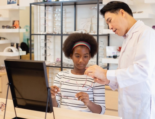 Glasses vs. Contact Lenses – Which Is Right for You?