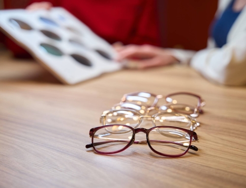 Vision 101: The Essential Guide to Choosing and Wearing Prescription Glasses